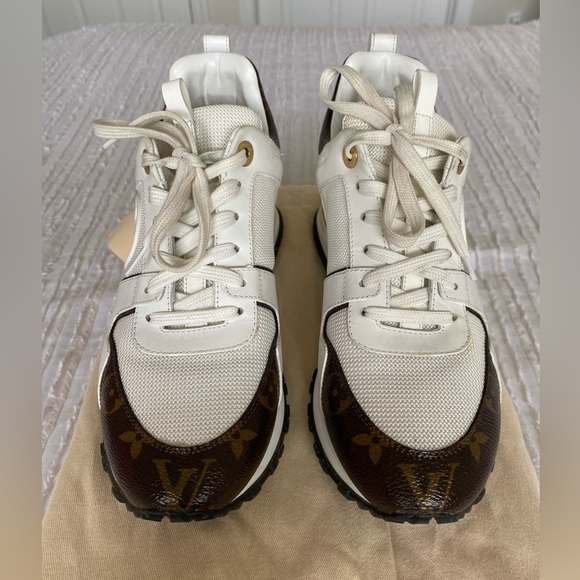 Louis Vuitton Run Away White and Brown Monogram Sneakers Size 38 Trainers - Picture 7 of 17